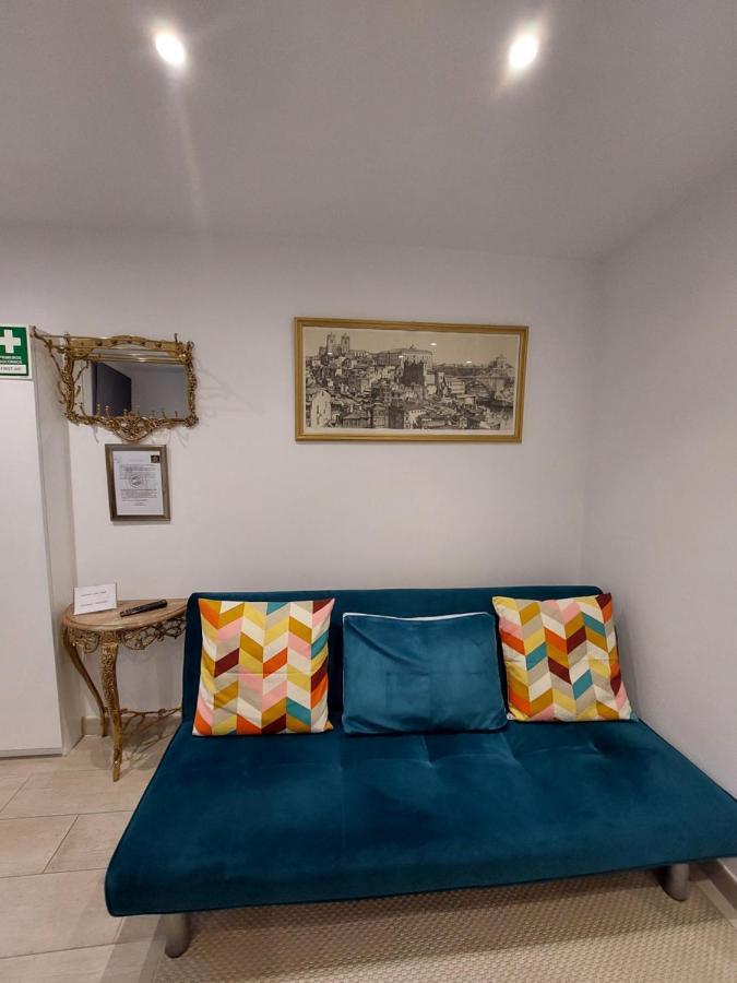 Monte da Lapa Free 1 parking place Porto Buitenkant foto
